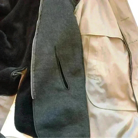 London Fog Trench 42R with Removable Lining - Picture 7 of 9